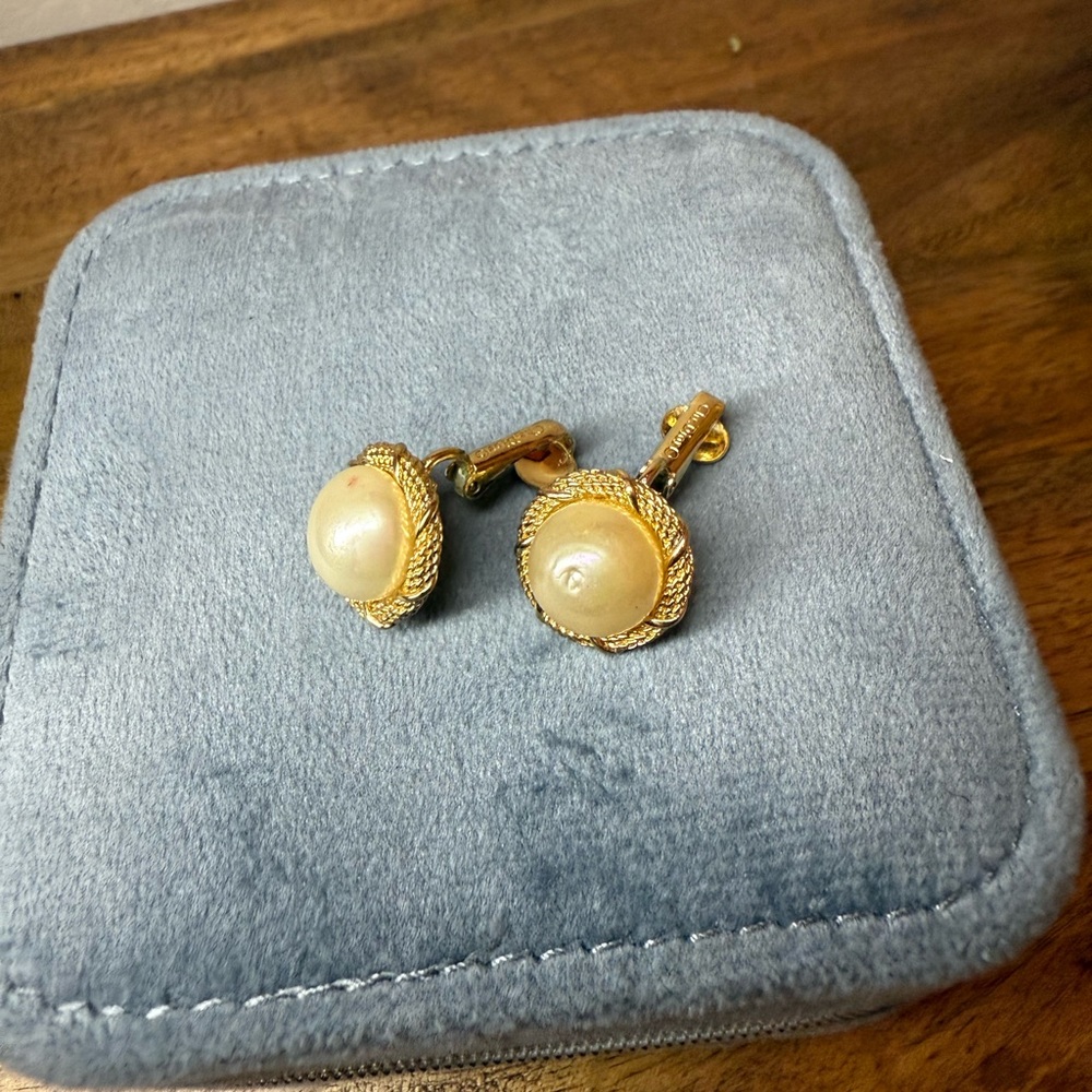 Vintage Christian Dior Gold and pearl costume Clip-On Earrings